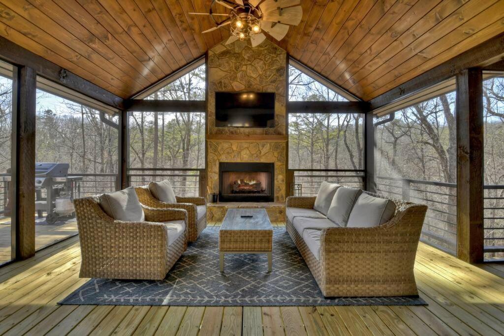 Rosewood Retreat - Hot Tub Fire Pit Pool Table Villa Блу Ридж Екстериор снимка