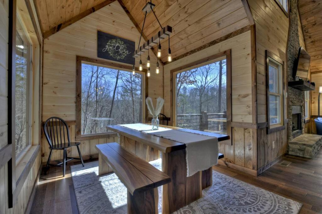 Rosewood Retreat - Hot Tub Fire Pit Pool Table Villa Блу Ридж Екстериор снимка