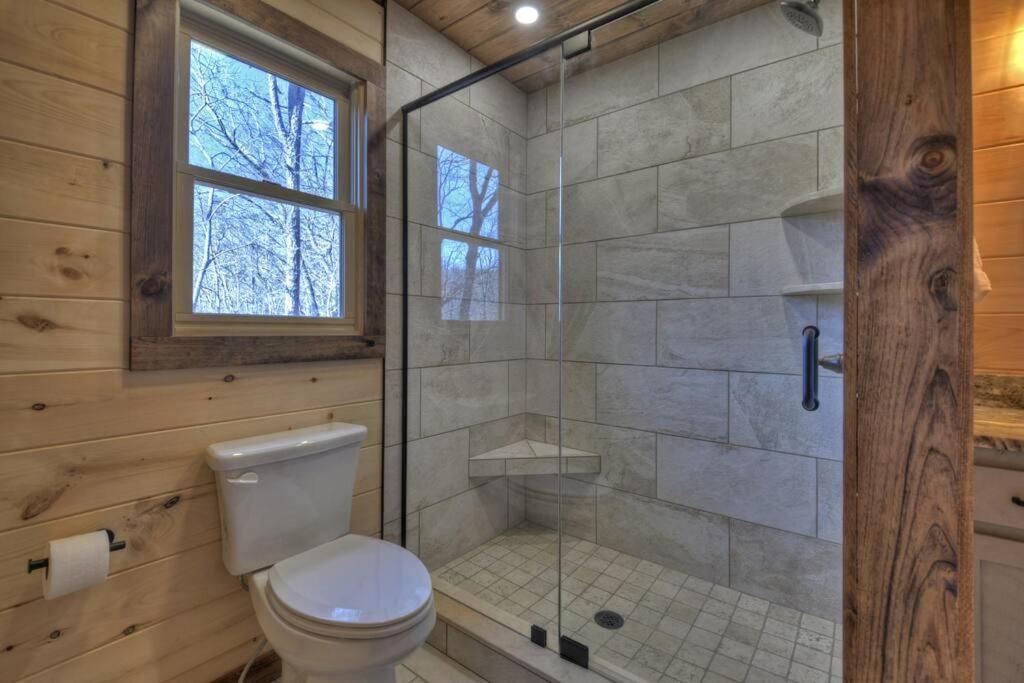 Rosewood Retreat - Hot Tub Fire Pit Pool Table Villa Блу Ридж Екстериор снимка