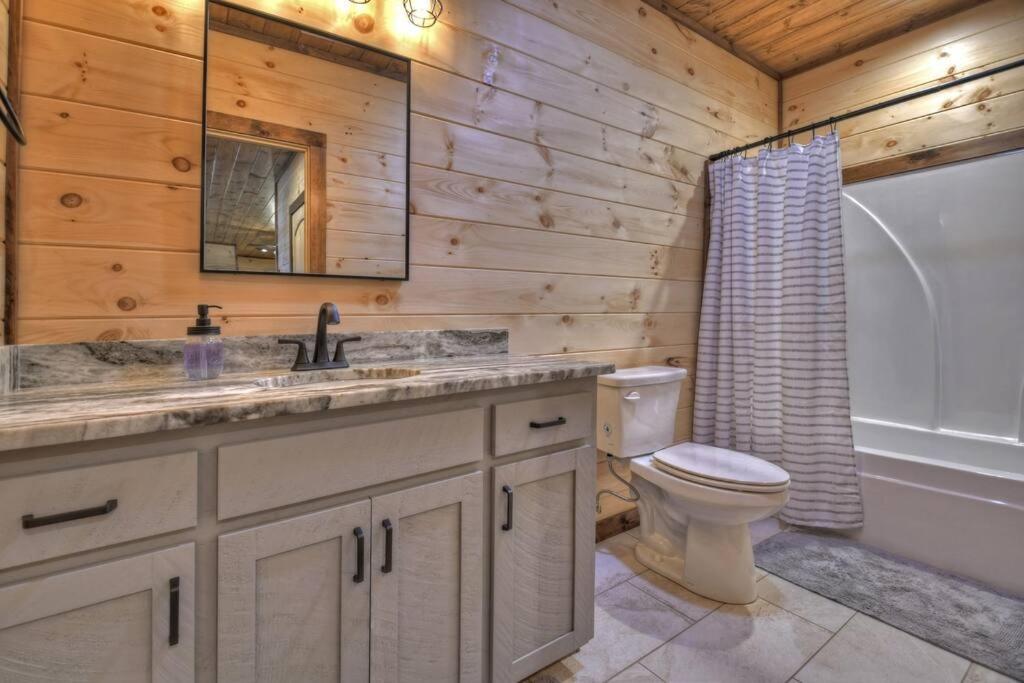 Rosewood Retreat - Hot Tub Fire Pit Pool Table Villa Блу Ридж Екстериор снимка
